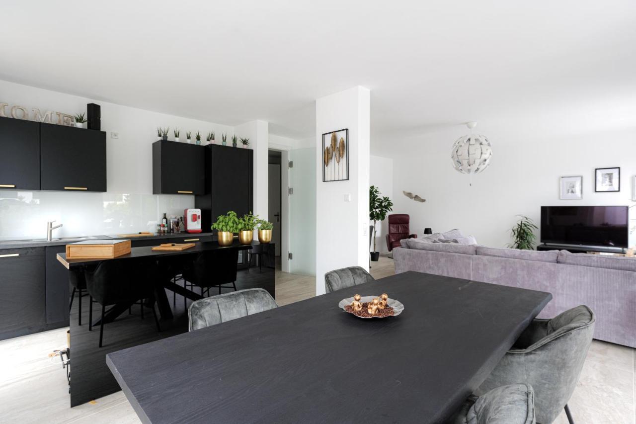 Lulex IV - Traumwohnung Terasse Garten In Neuss Bagian luar foto